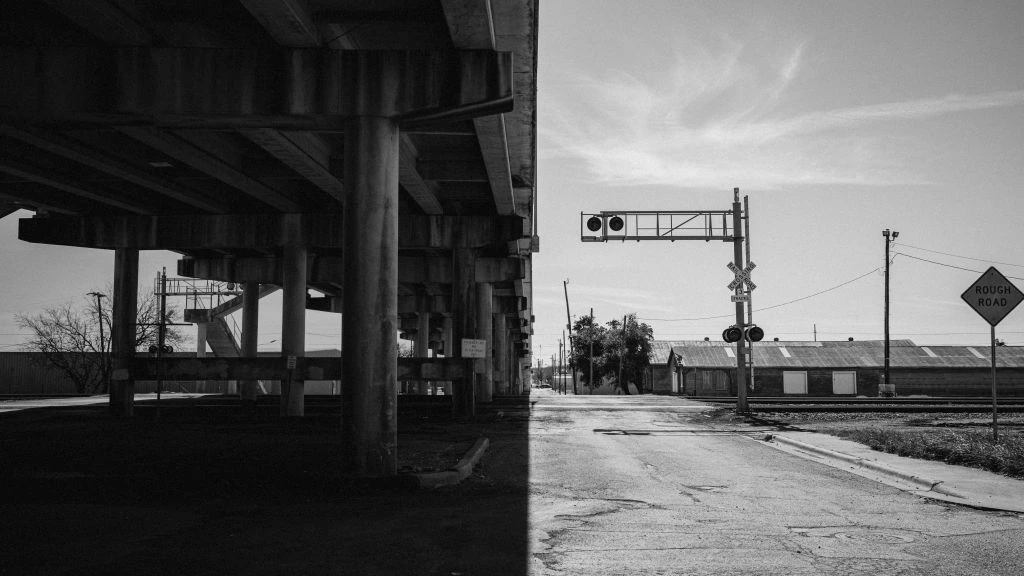 Friche ferroviaire bruxelloise reconvertie en jardin maraîcher de 3 400 m².